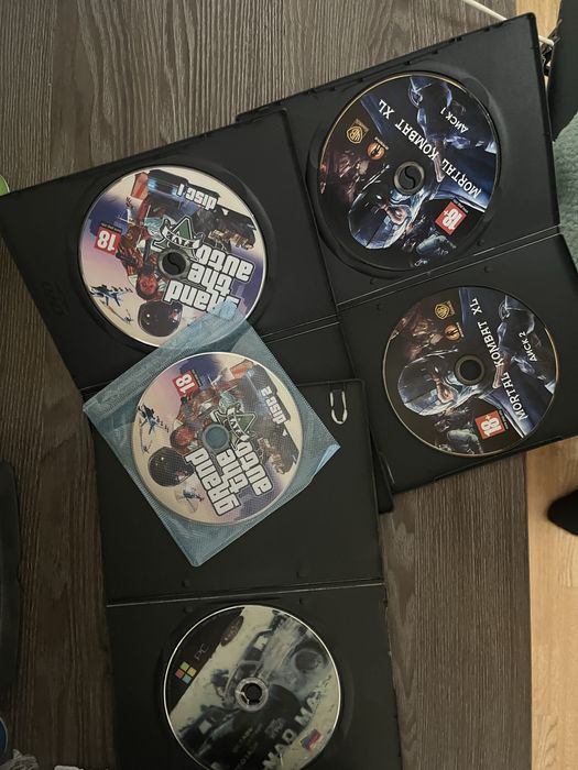Продам диски игр гта5, мортол комбат, мад макс