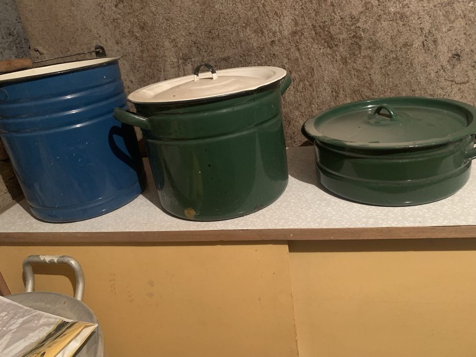 Кастрюля аллюминиевая и эмалированные