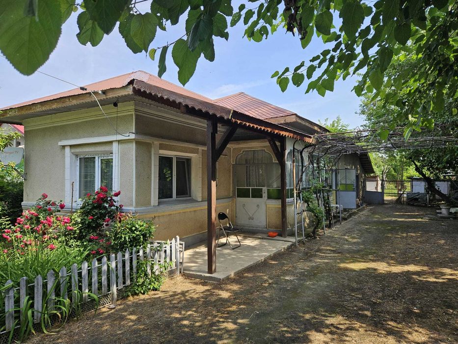 Casa + teren de vanzare sat Ciocoveni comuna Valea Dragului