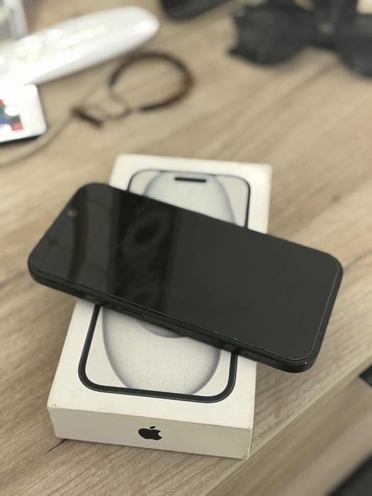 Iphone 15 de vanzare