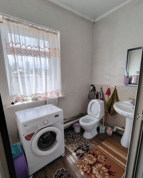 Үлкен үй сатылады