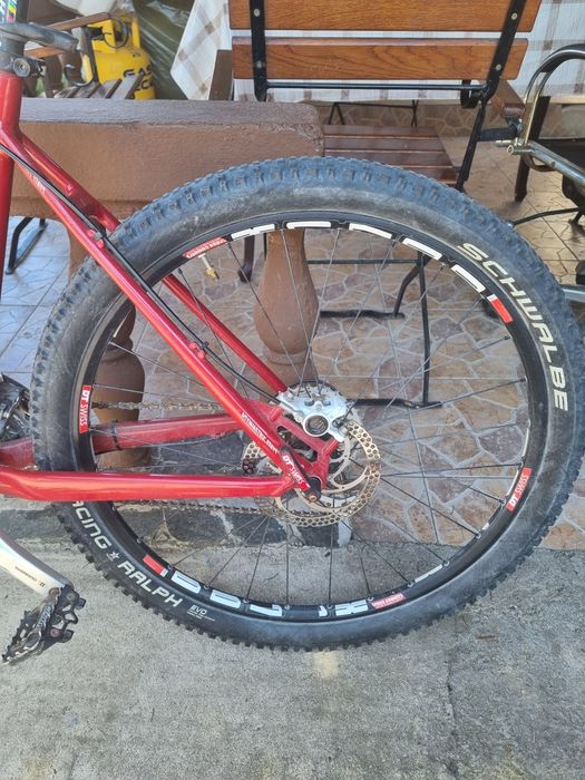 Vand bicicleta Canyon.pret 2000 lei.