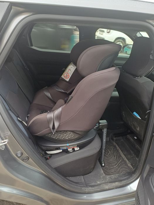 Scaun auto Rotativ 360 Graco Turn2Me Black, 0-18 kg, Negru