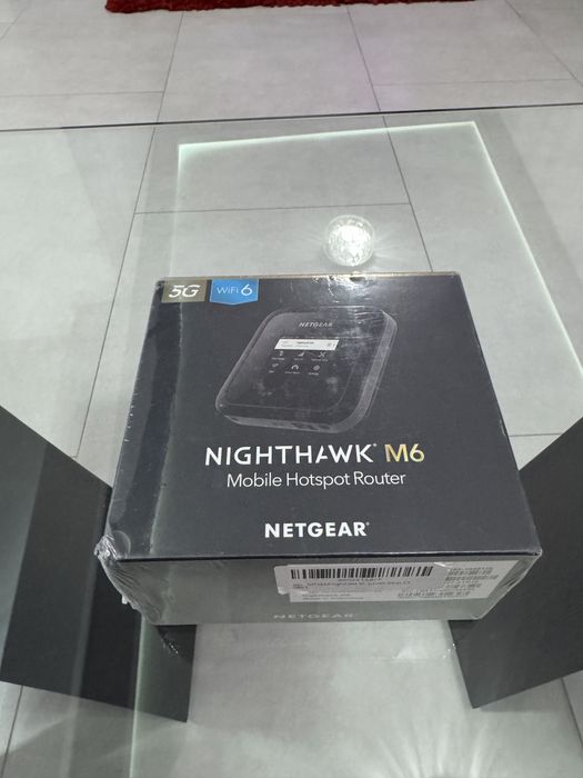 Router portabil Netgear Nighthawk M6 5G Wi-Fi 6 • NOU / SIGILAT •
