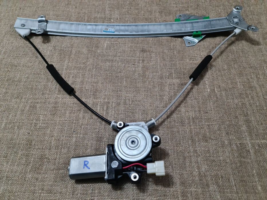 Паджеро 2 . Стеклоподъёмник электрический