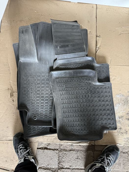 Оригинал полик kia rio 2021