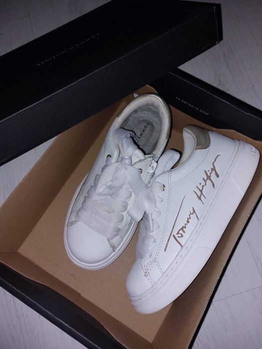 Adidasi/converse/ tenesi/ nike,/tommy 18,19,19,5 ,,22,25,26,29,30