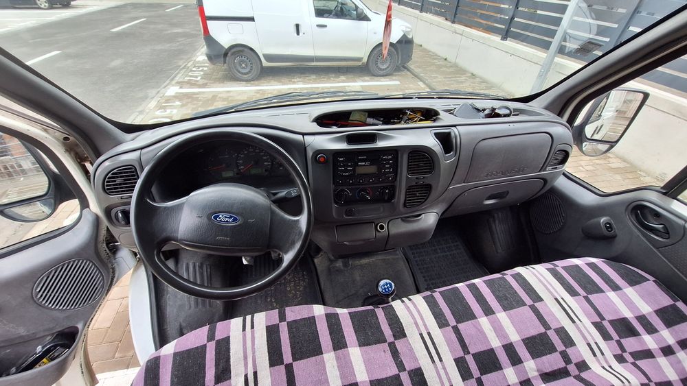 Vand ford transit 2005,motor 2.0, usi pe ambele laterale.