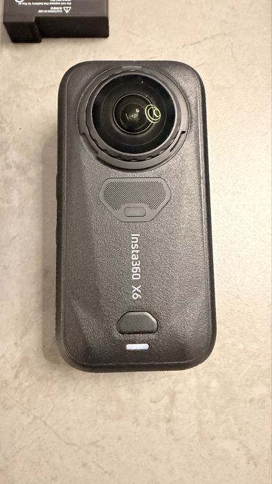 Нова Insta 360 X6 essential bundle