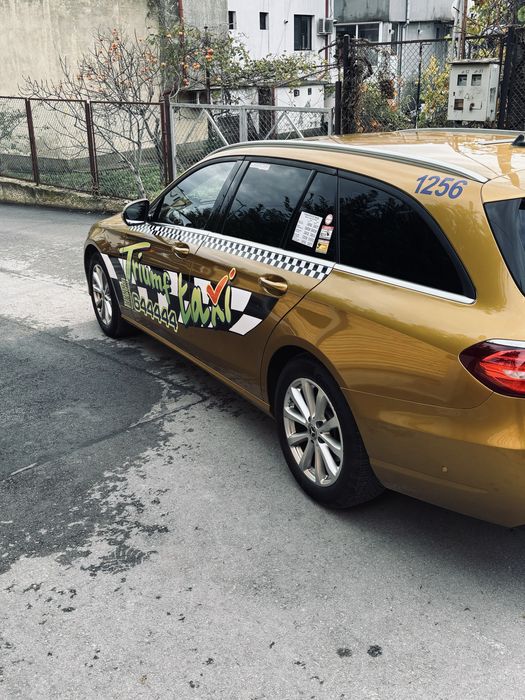 Мерцедес Е220 194коня 2017г