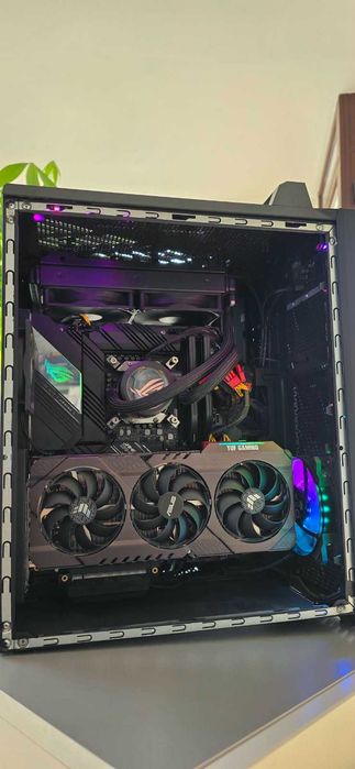 Vand Calculator Gaming ROG Strix GT35