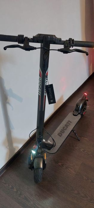 Vand/Schimb Trotineta Electrica Ducati Pro 2 Plus