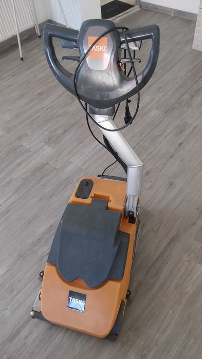 Masina de spalat pardoseala