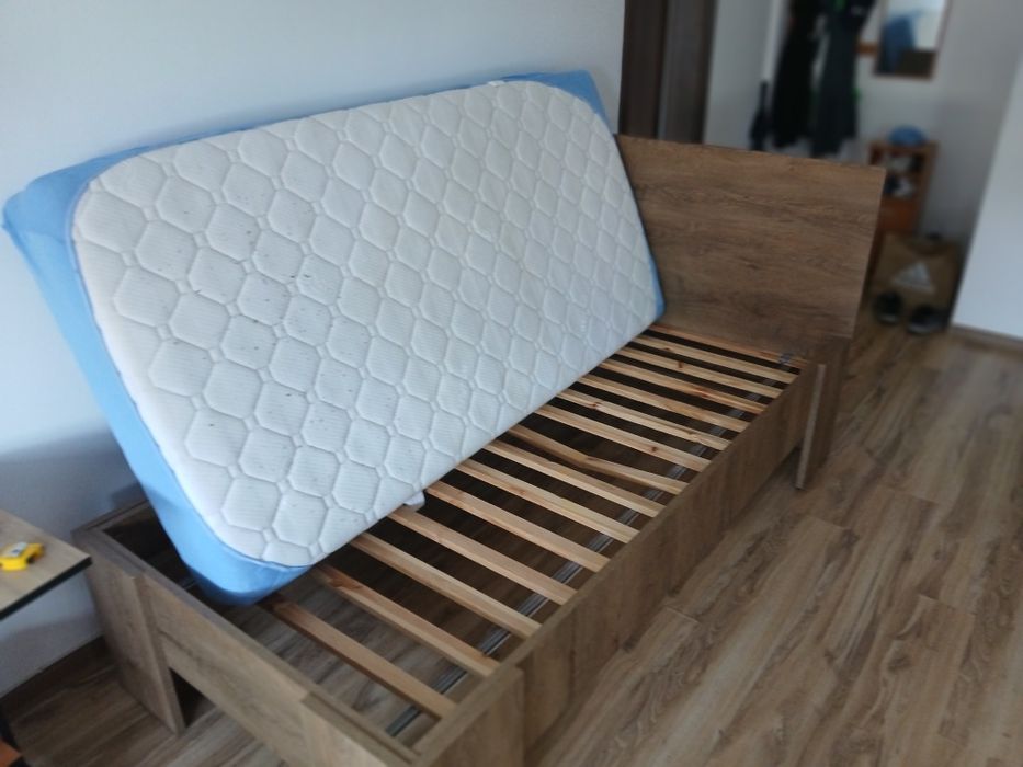 Pat de 1 persoana jysk cu saltea