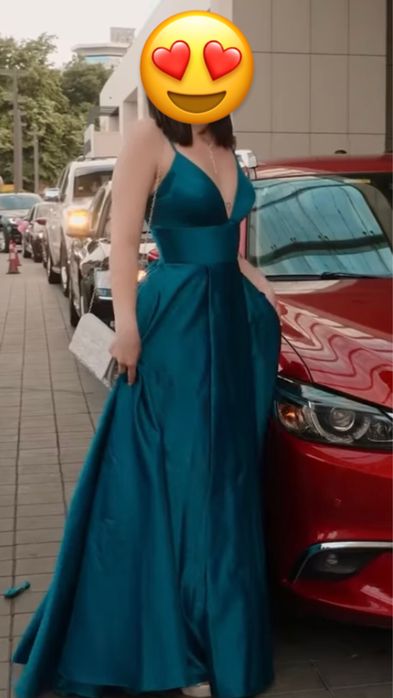 НАЙ-НИСКА ЦЕНА! Сатенена бална рокля цвят есмералд