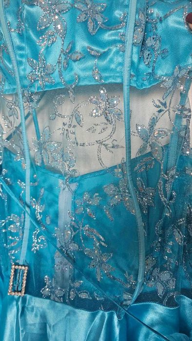 Бална рокля за бал