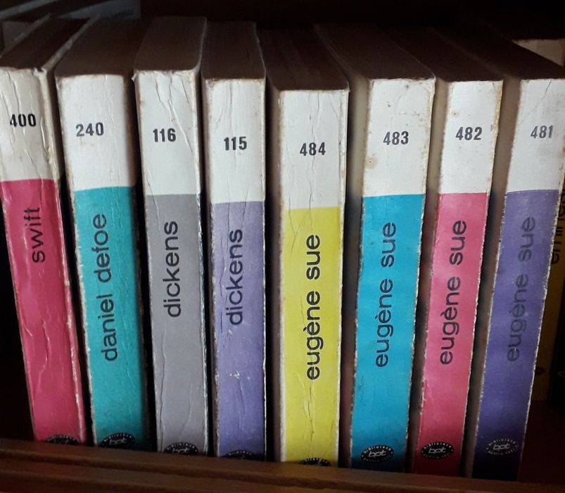 CARTI de citit , scriitori si poeti romani