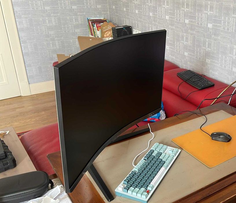 Монитор Samsung Odyssey G8 32" 2025 4K