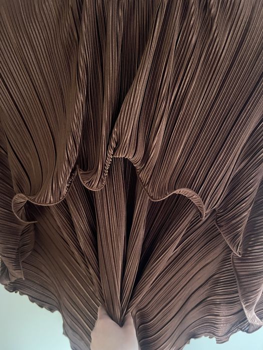 Платье с ремешком по талии