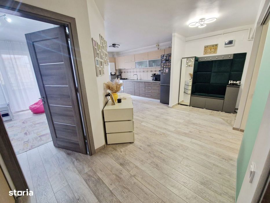 Apartament 3 camere, parcare, str Florilor Floresti Atelierul de Pizza