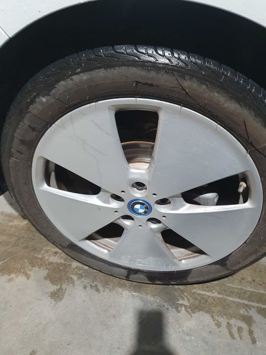 4бр. Гуми за BMW i3