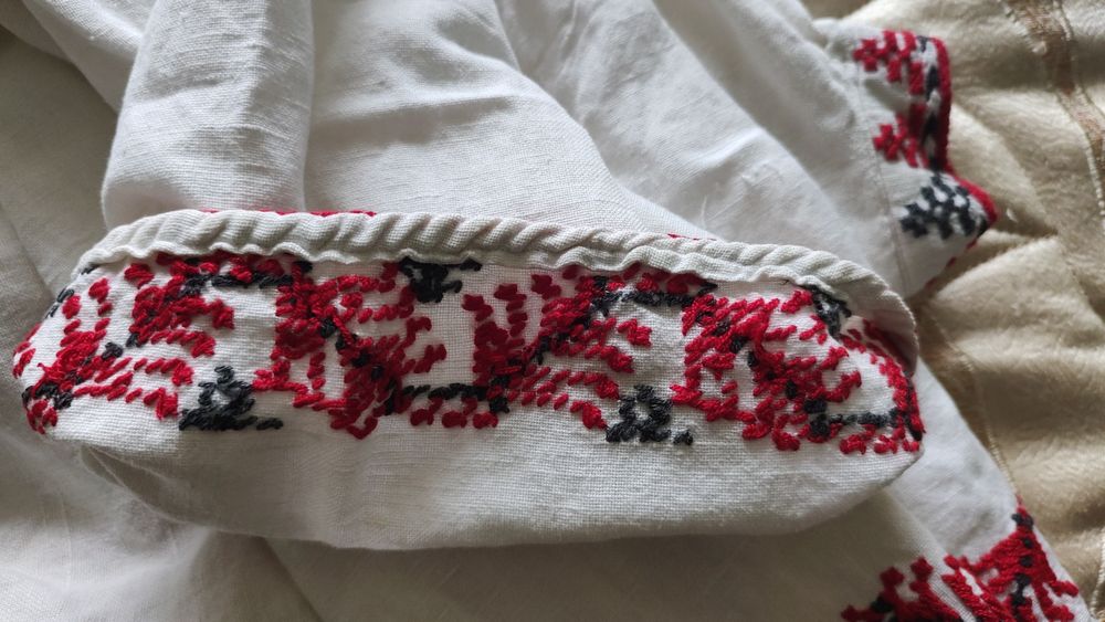 Дамска риза за народна носия