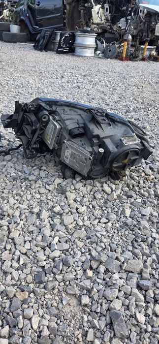 Продавам фарове Audi А4 B8 лед, ксенон