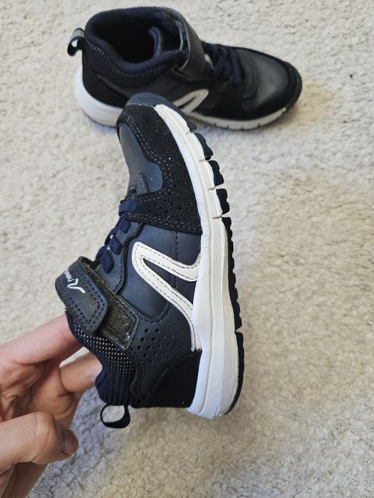 Vând Adidași New Feel 28
