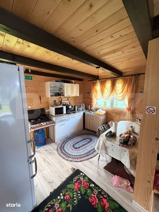 Casa de vacanta , 114 mp , 1080 mp teren, Vama, Bucovina