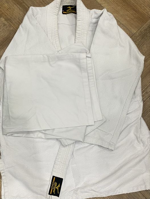 Кимоно для дзюдо и карате