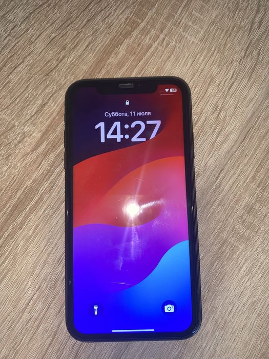 Продам айфон 11 64 гб