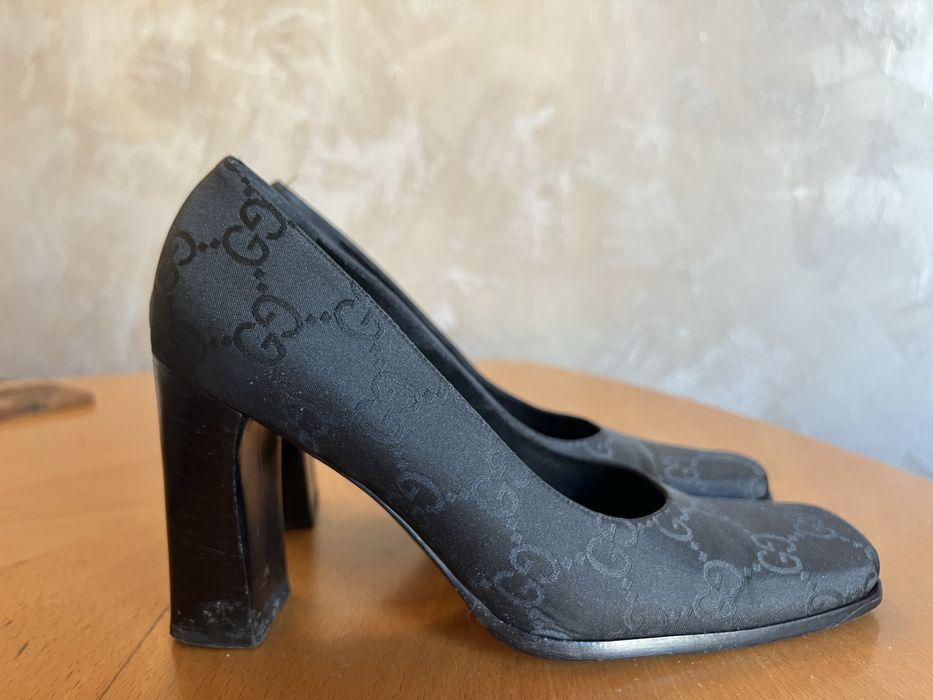 Gucci monogram обувки на ток оригинал