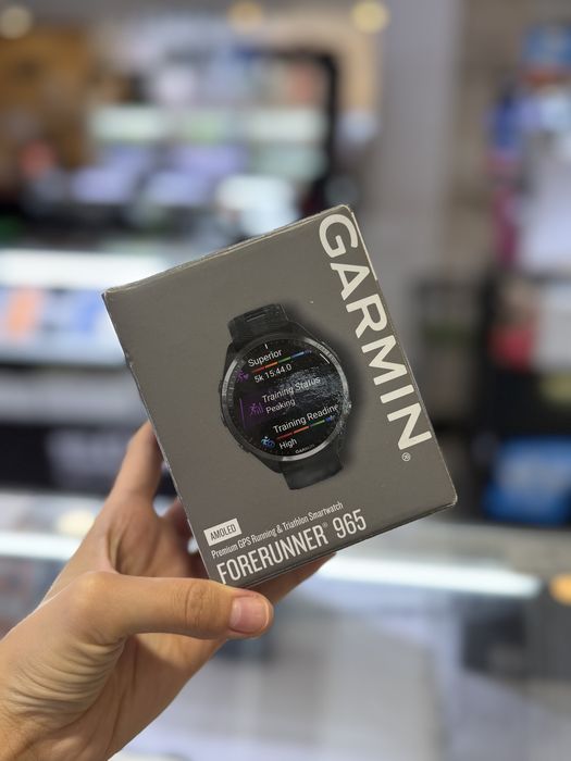 Смарт часы Garmin Forerunner 965 Amoled
