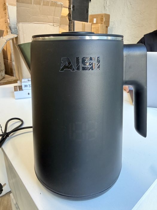 Электрический чайник AISI