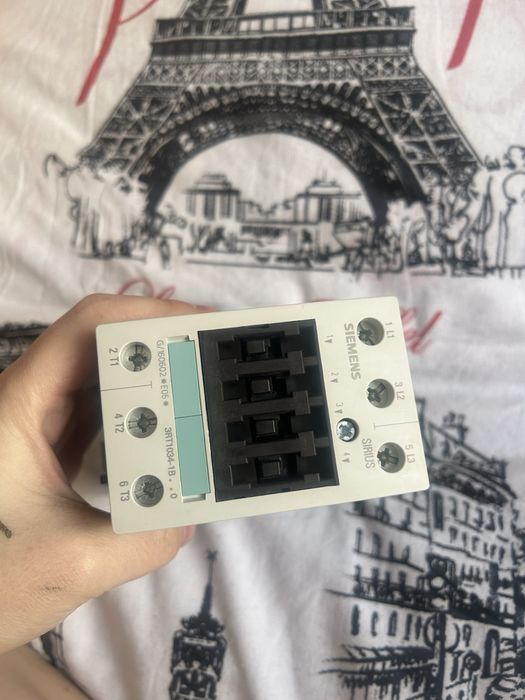 Продается контактор Siemens 3RT1034-1B