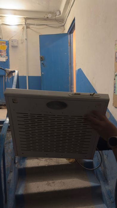 Продаю вытяжку работает