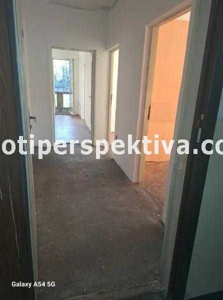 Продава се Тристаен апартамент в Пловдив, Кючук Париж - 68 кв.м за 1018 €/кв.м - Снимка #5