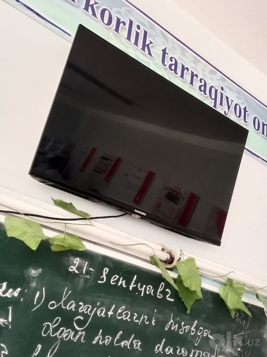 Televizor sotiladi