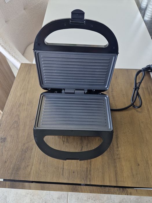 Sandwich Maker 750 W