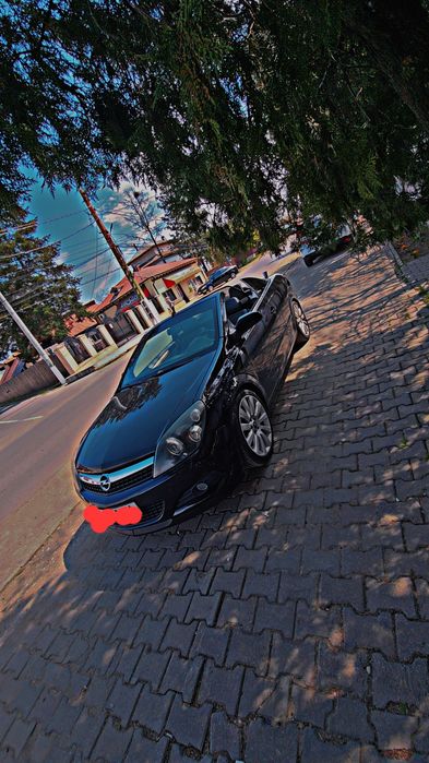 Opel astra h twintop