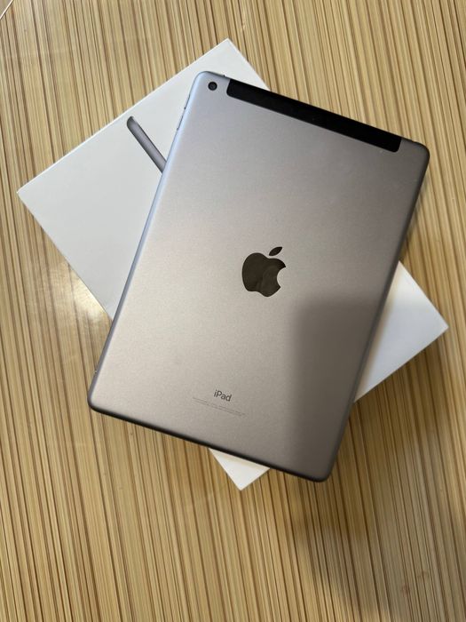 Ipad 6- 32 gb space gray