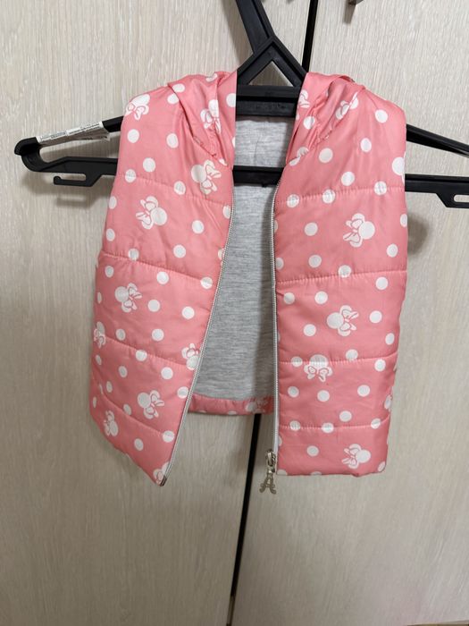 Безрукавка для девочек