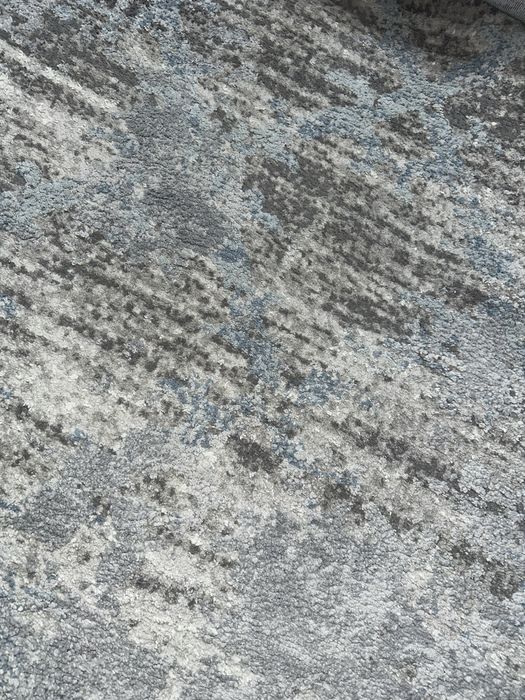 Палас в отличном состоянии!