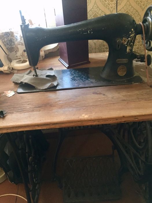 Швейная машинка Singer