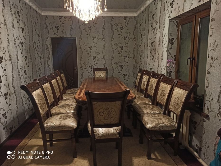 Стол стул янги кирилмаган. Столиини хонтахта килса хам булади 12 та ст