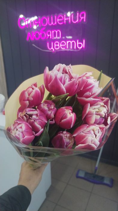 Распродажа тюльпанов