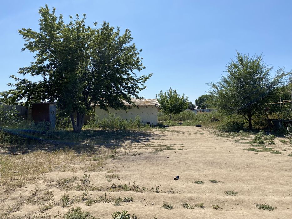 Продам участок имеется все коммуникации