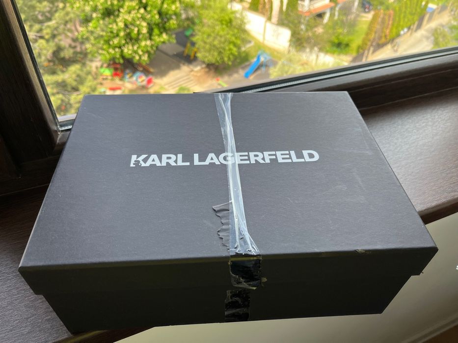 Маратонки Karl Lagerfeld 39 номер