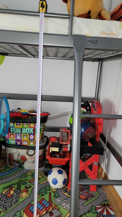 Vând pat supraetajat, Ikea, pentru un copil de 6 ani +