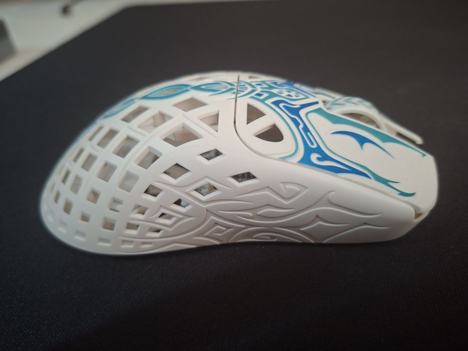 Беспроводная игровая мышь Waizowl Triaina (49g / PAW3950 / 8K / Nordic